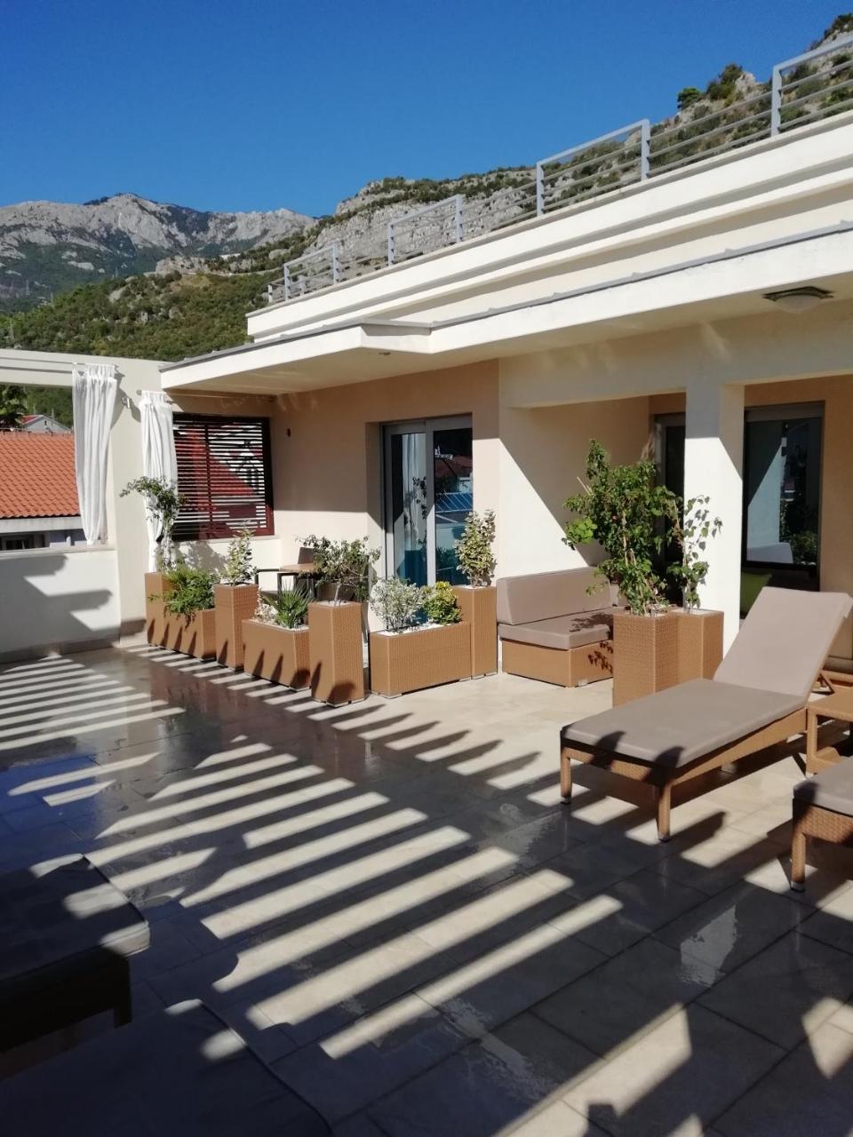 Apartments&Rooms Grand Palazzo Budva Buitenkant foto