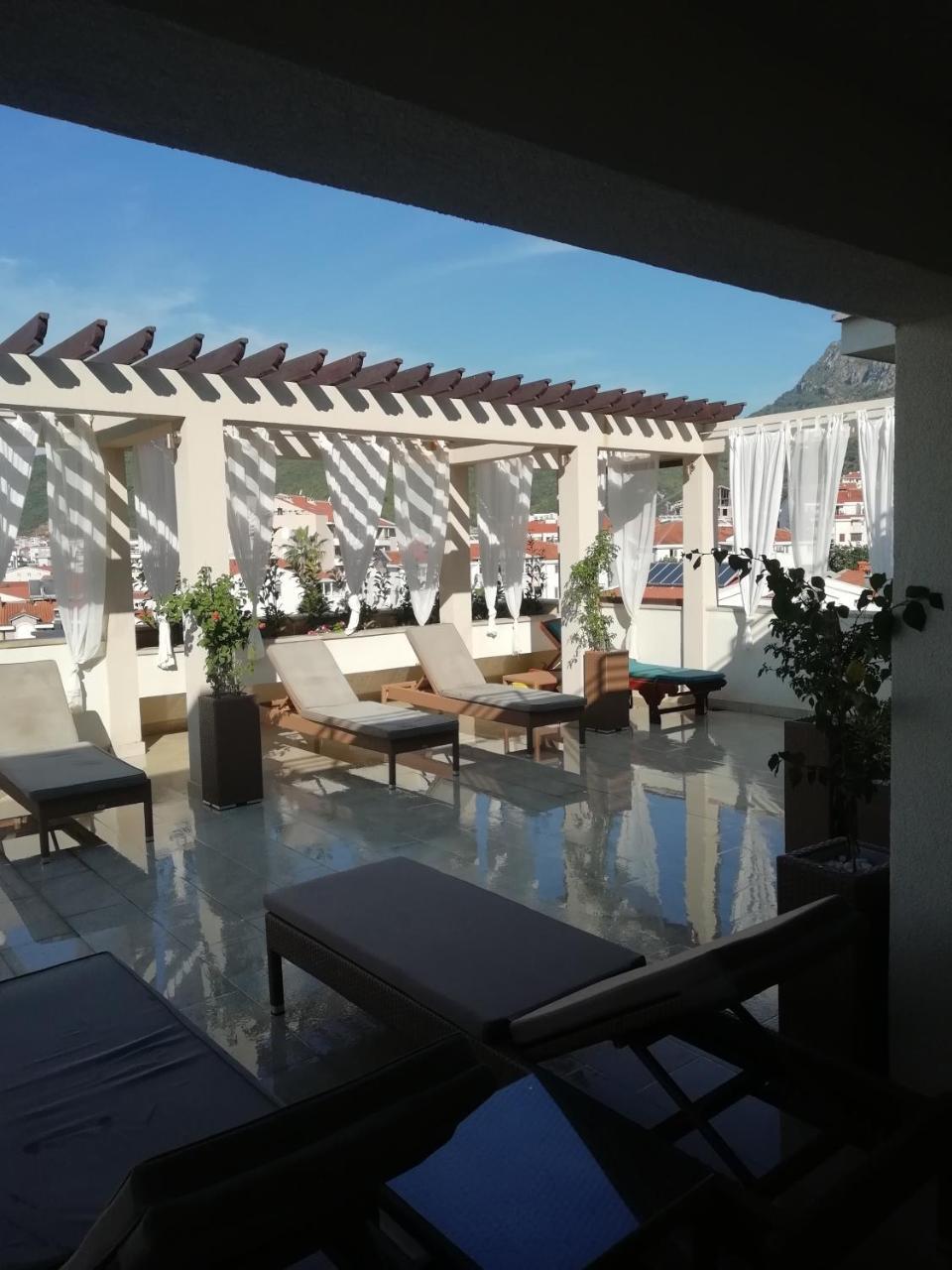 Apartments&Rooms Grand Palazzo Budva Buitenkant foto