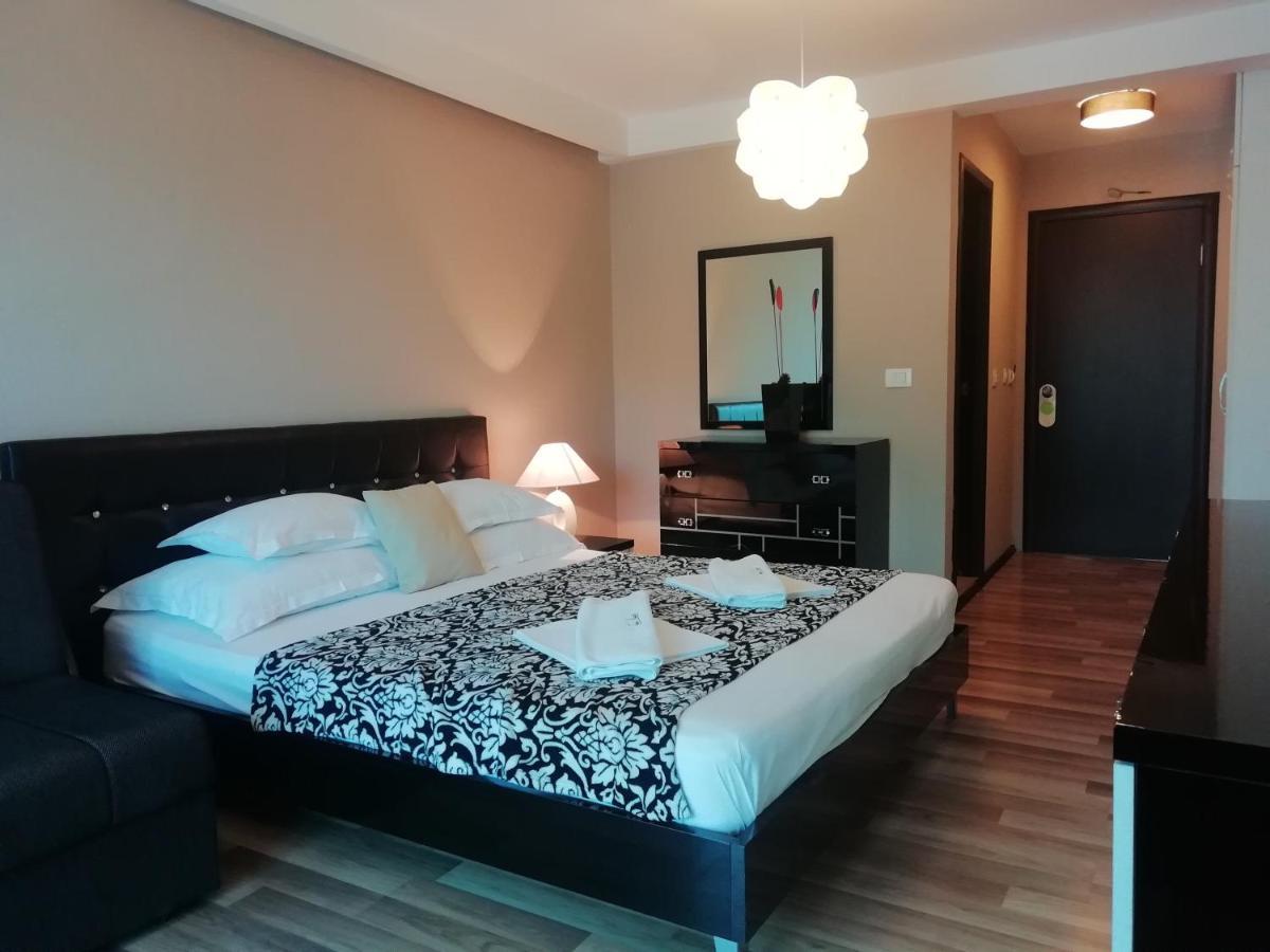 Apartments&Rooms Grand Palazzo Budva Buitenkant foto